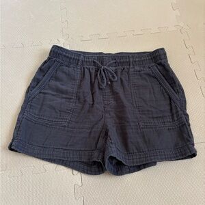 Old Navy Women's Charcoal Cargo Shorts